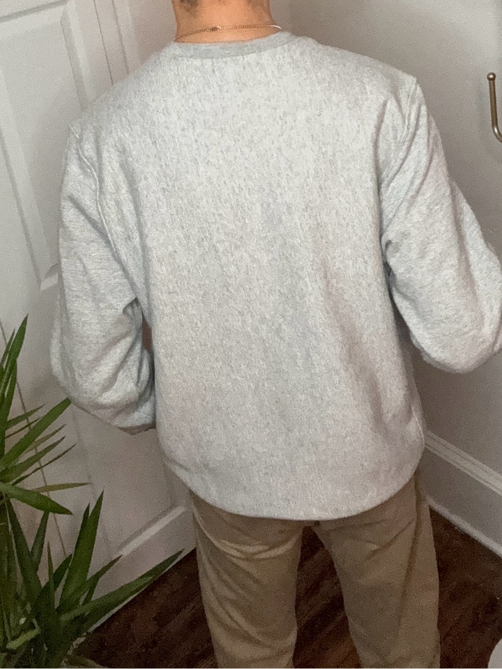J. Crew Men's Grey Oarsman Logo Crewneck Sweater - L - Worn Once - Picture 3 of 9